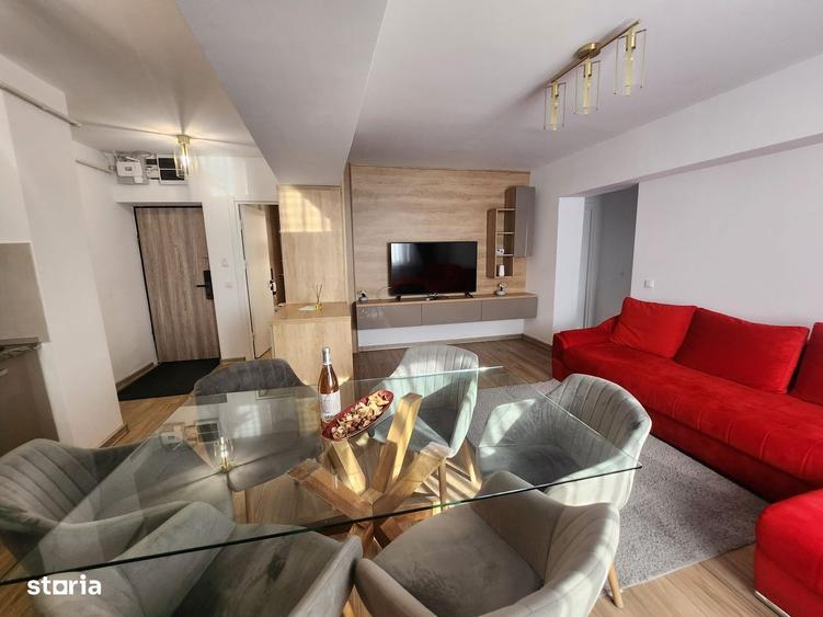 Apartament cu 4 camere decomandat în Ultracentral