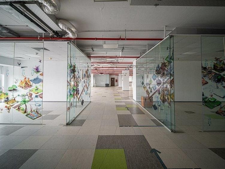 Spațiu comercial, de 600 mp, în P-ta Presei Libere