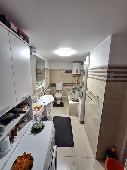 Casă cu 2 camere nedecomandat cu Teren 450 Mp în Petros