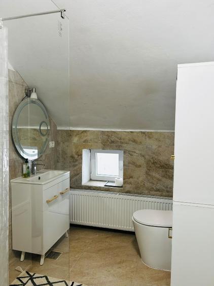 Apartament cu 4 camere decomandat în Bălcescu