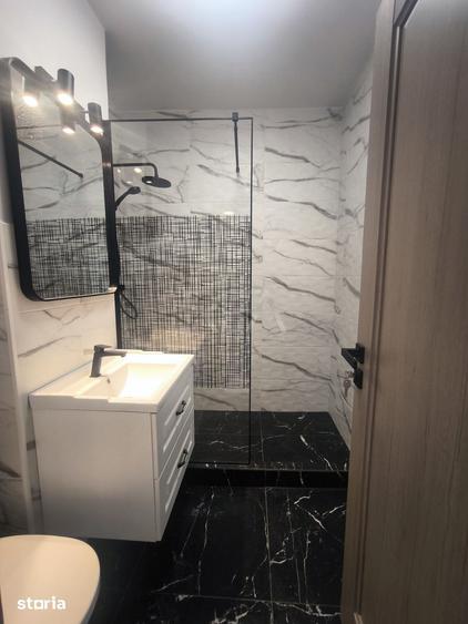 Apartament cu 3 camere decomandat în Grivița