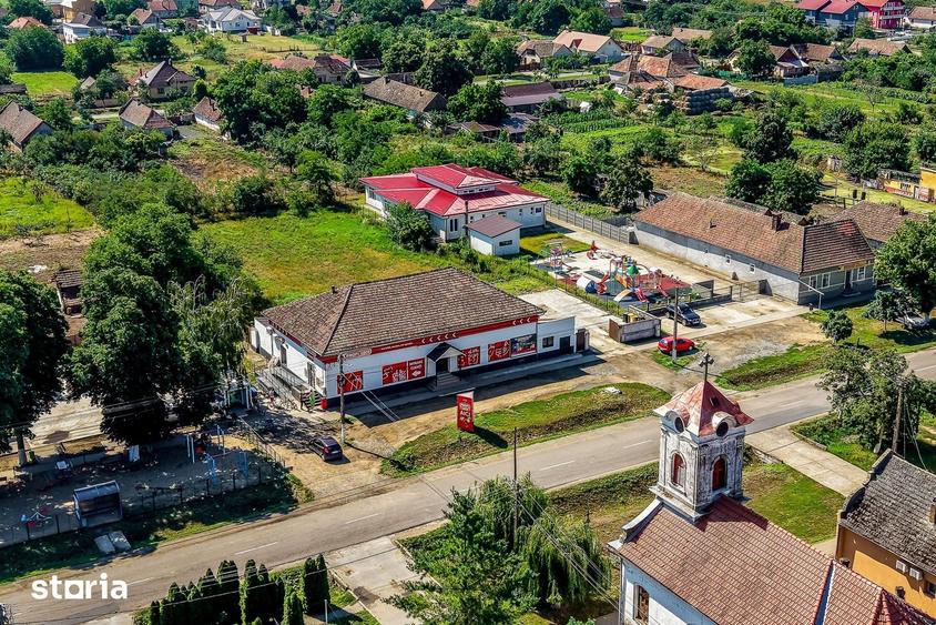 Spațiu comercial, de 274 mp, în Secusigiu