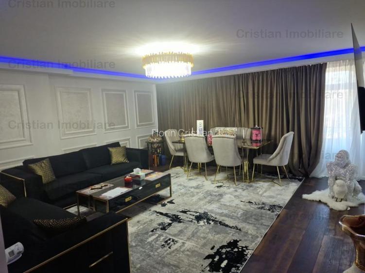 IMENS !! ULTRACENTRAL SUPER apartament 3 cam 120 mp MOBILAT UTILAT