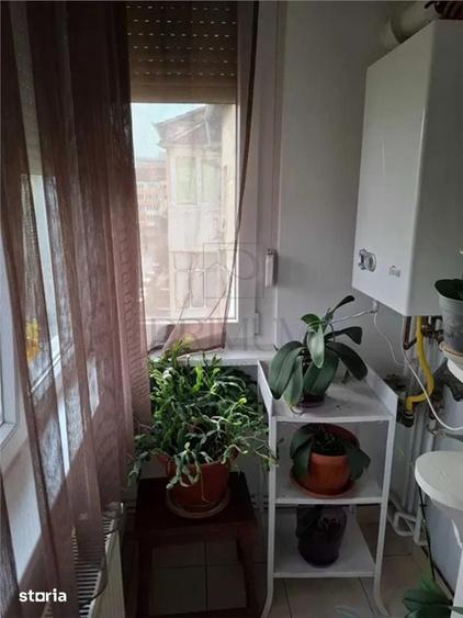 Apartament cu 3 camere decomandat în Soarelui