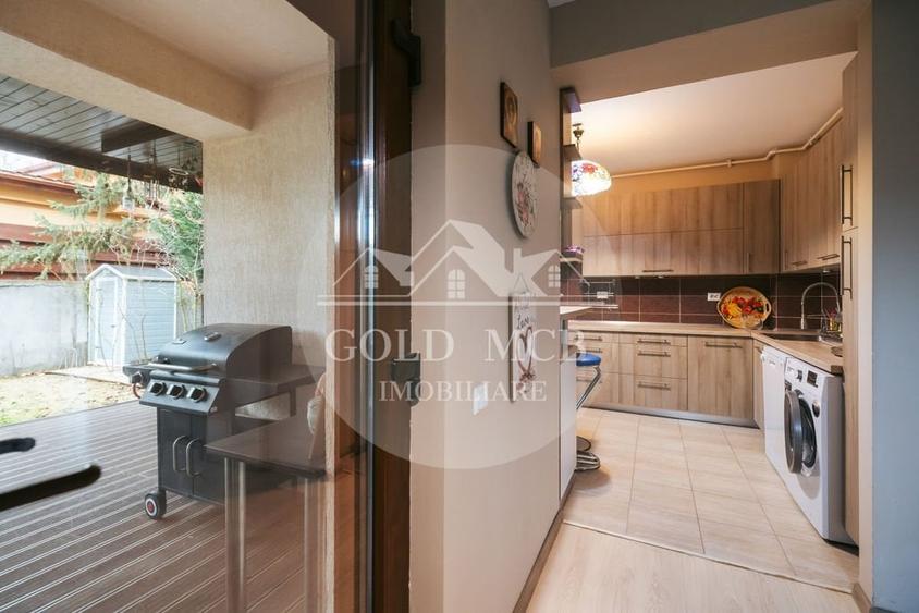 Duplex cu 4 camere cu Canalizare în Ferme