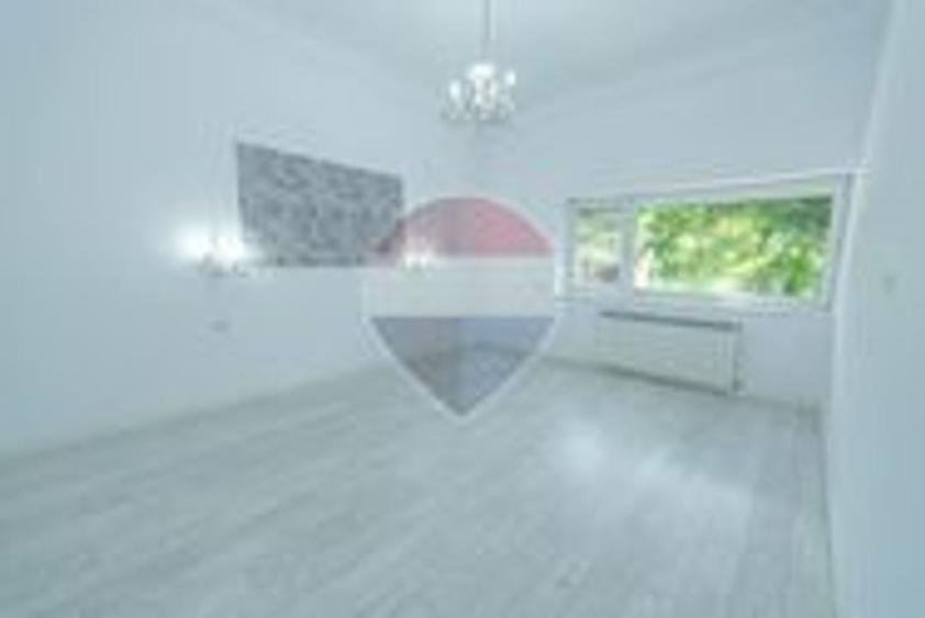 Apartament de inchiriat, 137 mp, central, curte proprie - 8