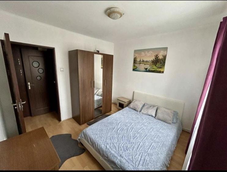 De inchiriat / Apartament 2 camere / Micro 3 - 5