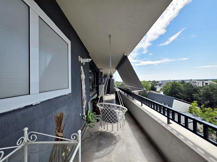 Apartament cu 3 camere semidecomandat, mobilat în Central