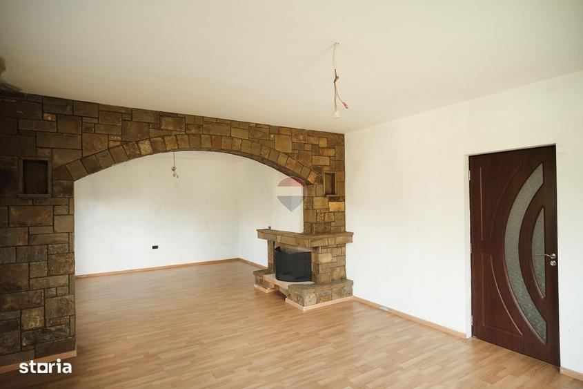 Casă cu 4 camere în Racova