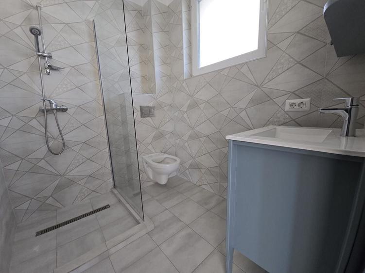 Vila cu etaj | 4 Camere - 7