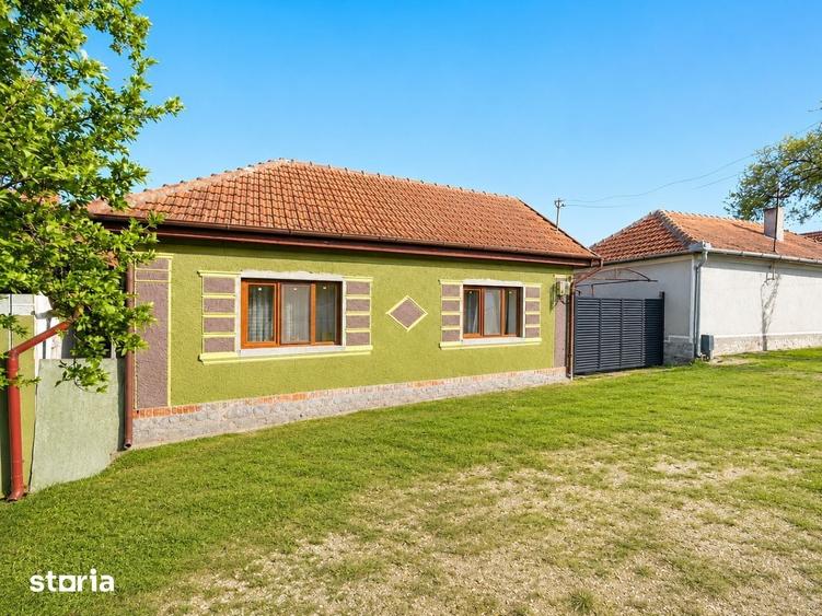 Casă cu 3 camere cu Teren 1500 Mp în Hidiș
