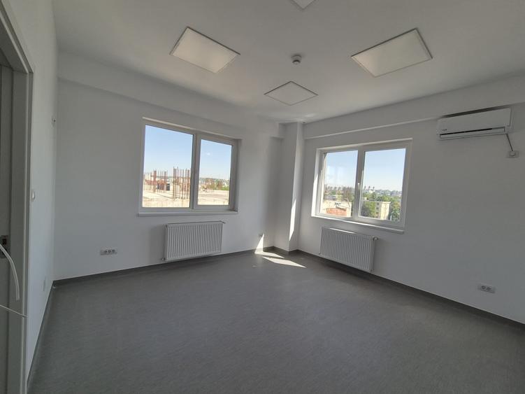 Spațiu comercial, de 69 mp, în Galata