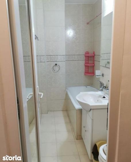 Garsonieră decomandată în Rahova