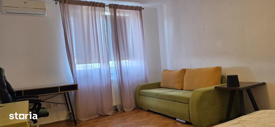 Garsonieră decomandată în Elisabetin