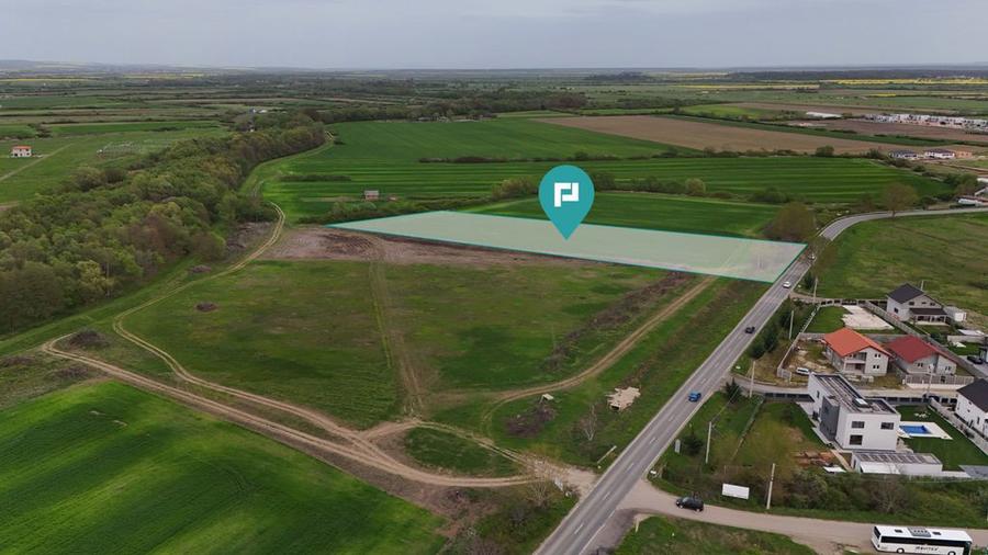 Teren de 5800 mp, în Remetea Mare