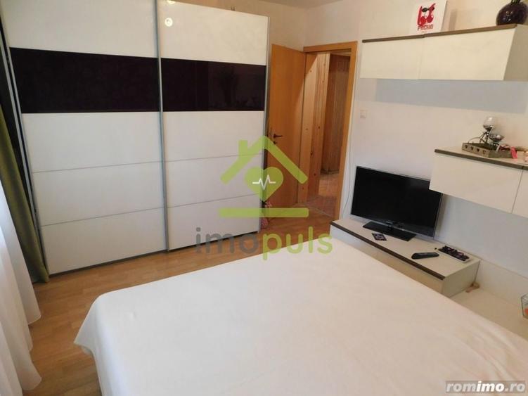 Apartament cu 3 camere decomandat în Steaua