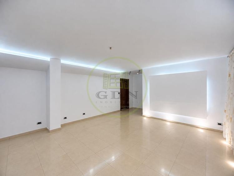 Apartament cu 2 camere decomandat în Calea București