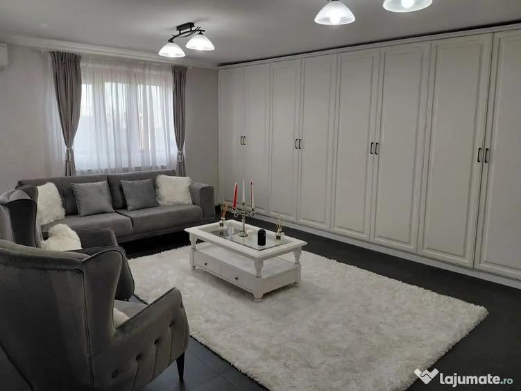 Casă cu 4 camere cu Teren 800 Mp în Șendreni