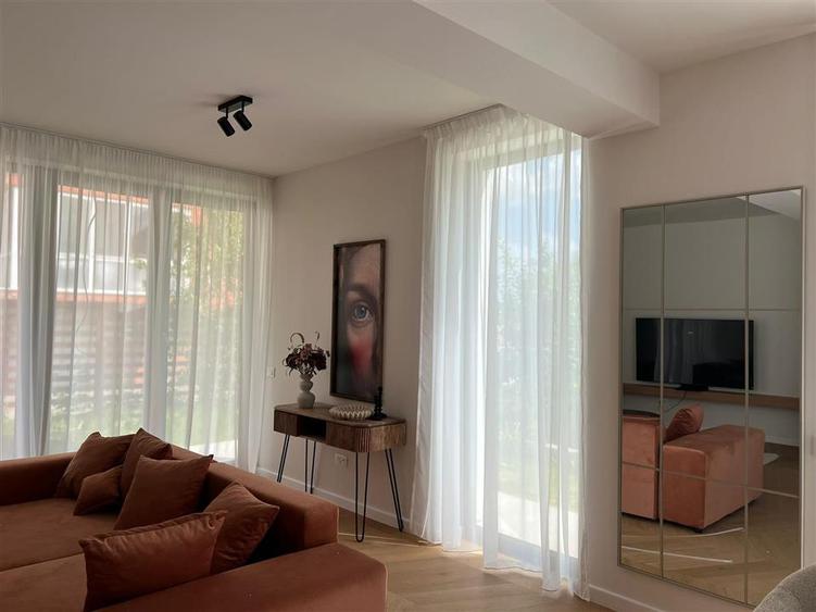 Casă cu 3 camere cu Teren 350 Mp în Exterior Vest