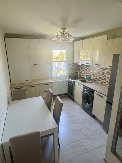 Apartament cu 2 camere semidecomandat, mobilat în Take Ionescu