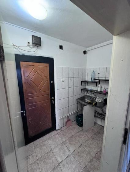 Garsonieră semidecomandată în Lazaret
