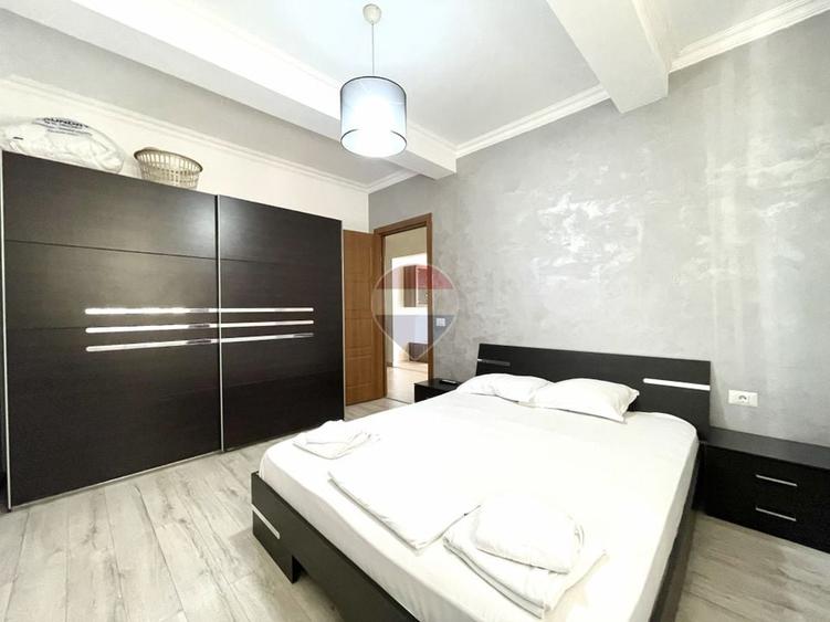 Apartament cu 2 camere decomandat, mobilat în Central