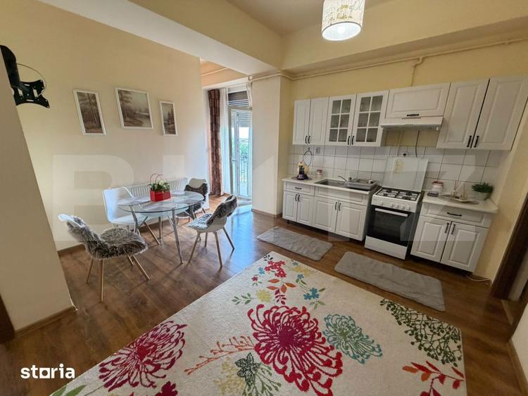 Apartament cu 3 camere decomandat în Micro 17