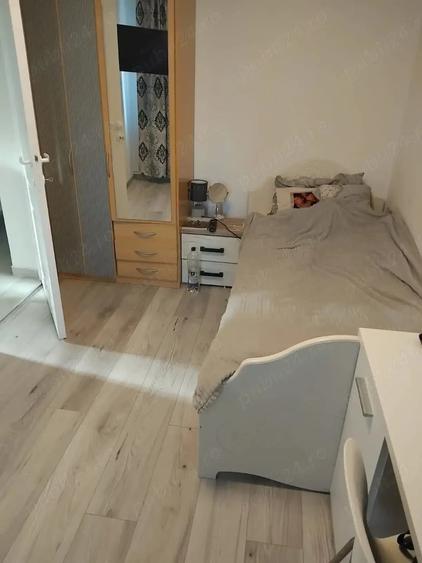 Apartament cu 3 camere decomandat în Hunedoara