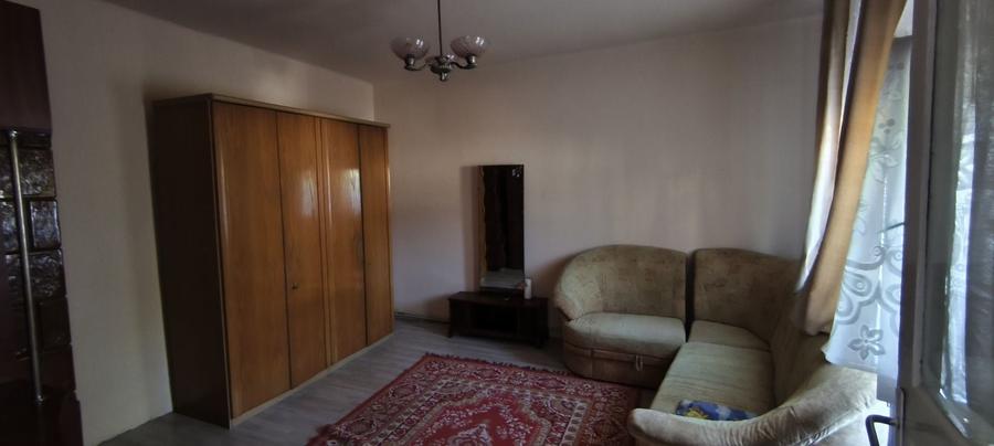 Casă cu 2 camere cu Teren 50 Mp în Săsar