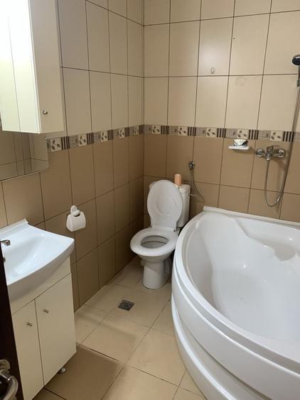 Casă cu 2 camere în Central