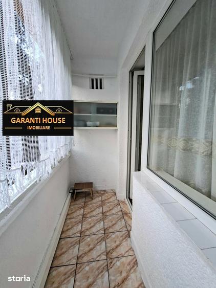 Apartament cu 3 camere semidecomandat în Republicii