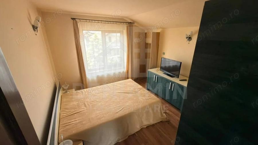 Casă cu Teren 464 Mp în Cârcea