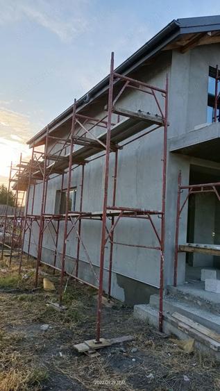 Casă cu 6 camere cu Teren 1200 Mp în Colceag