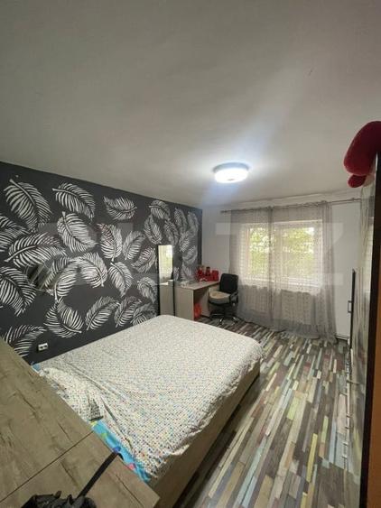 Apartament cu 3 camere decomandat, mobilat în Uzina 2