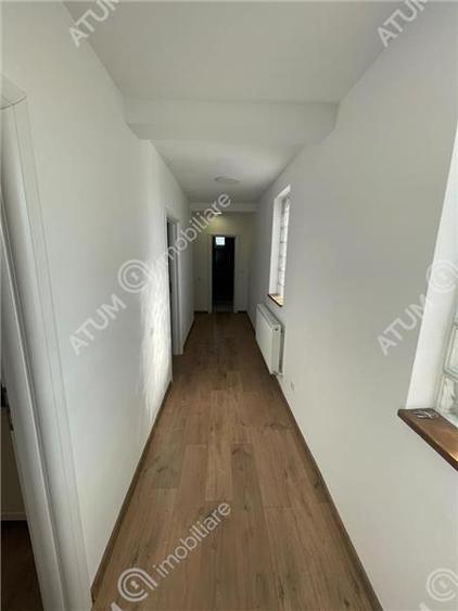 Apartament cu 2 camere decomandat, mobilat în Turnișor