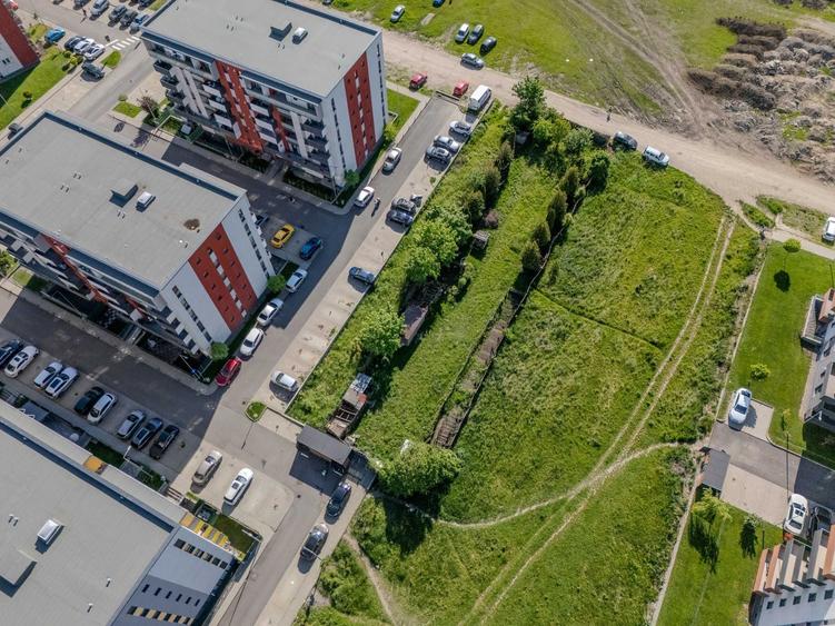 Teren de 1000 mp, în Avantgarden
