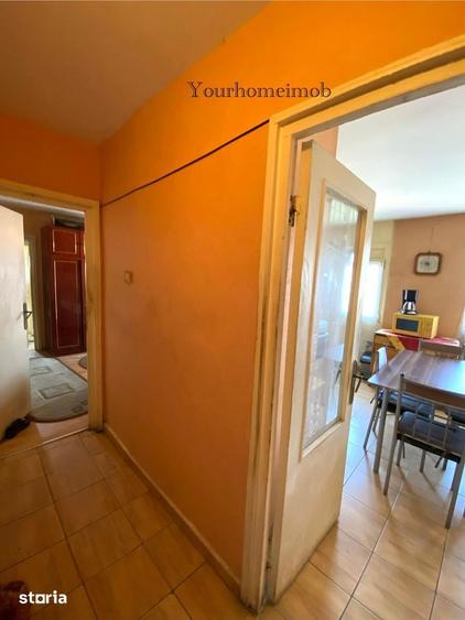 Apartament cu 2 camere semidecomandat în Craiovița Nouă