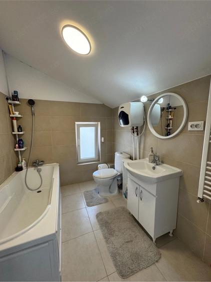 Casă cu 3 camere cu Teren 140 Mp în Central