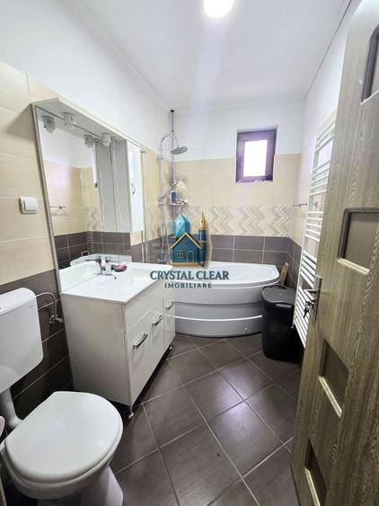 Casă individuală cu 4 camere cu Canalizare în Sângeorgiu de Mureș