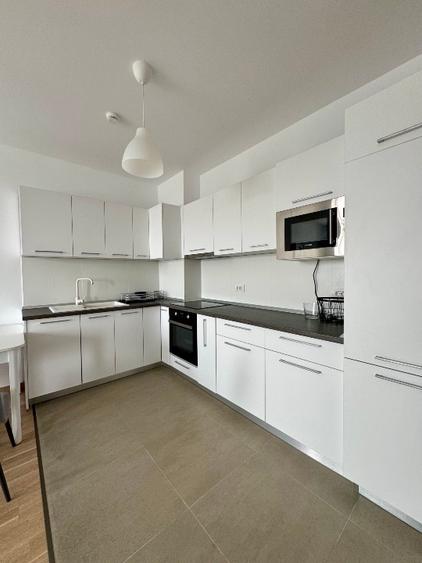 Apartament cu 2 camere decomandat în Take Ionescu