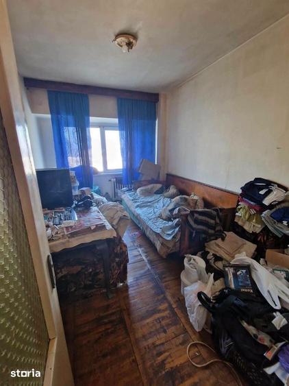 De vanzare apartament cu 4 camere, ultracentral, pret 75.000 euro - 5