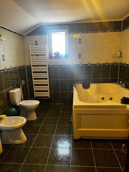 Casă individuală cu 3 camere cu Canalizare în Iosia