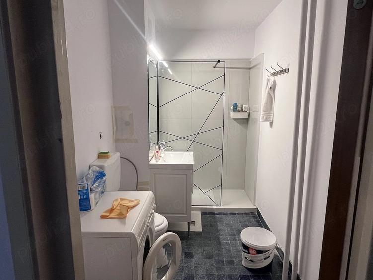 Apartament cu 3 camere decomandat în Dorobanți