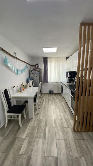 Apartament cu 2 camere decomandat în Calea București
