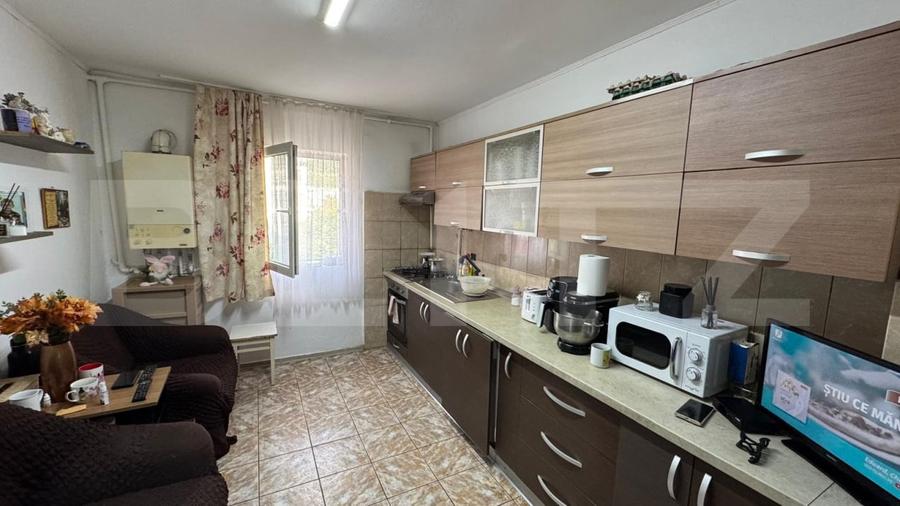 Apartament cu 3 camere decomandat, mobilat în Sud-Est — fotografia 2