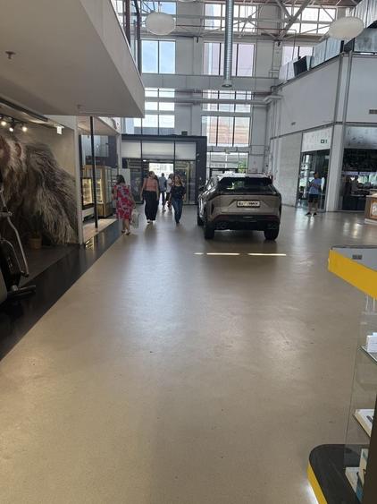 Spațiu comercial, de 8 mp, în Popoveni