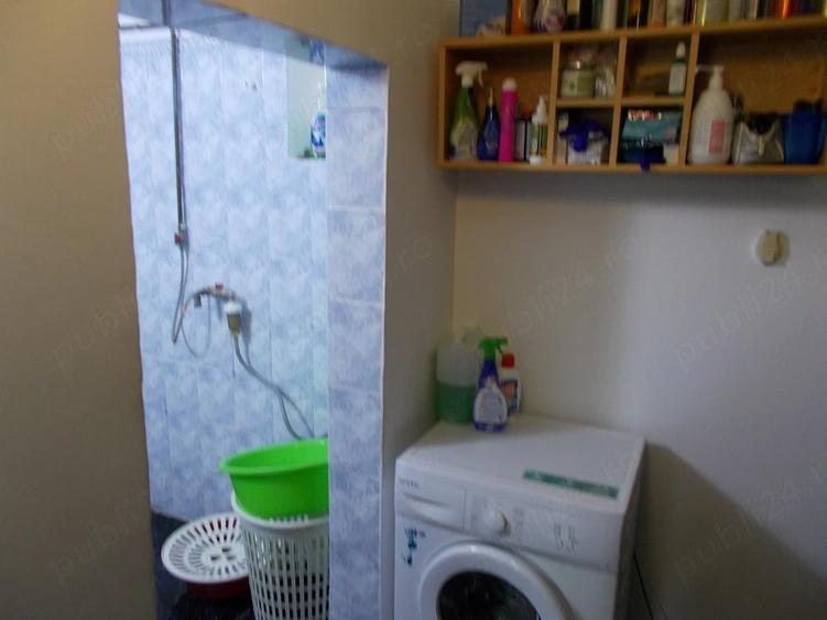 Casă cu 6 camere cu Teren 1600 Mp în Aradului