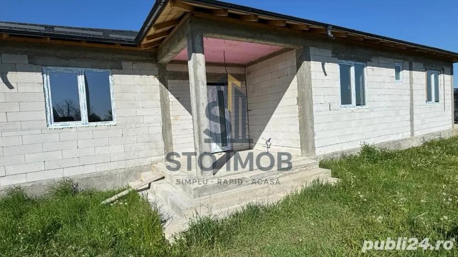 Casă cu 4 camere în Albota