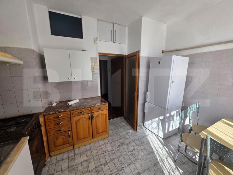Apartament cu 2 camere decomandat, mobilat în Ultracentral