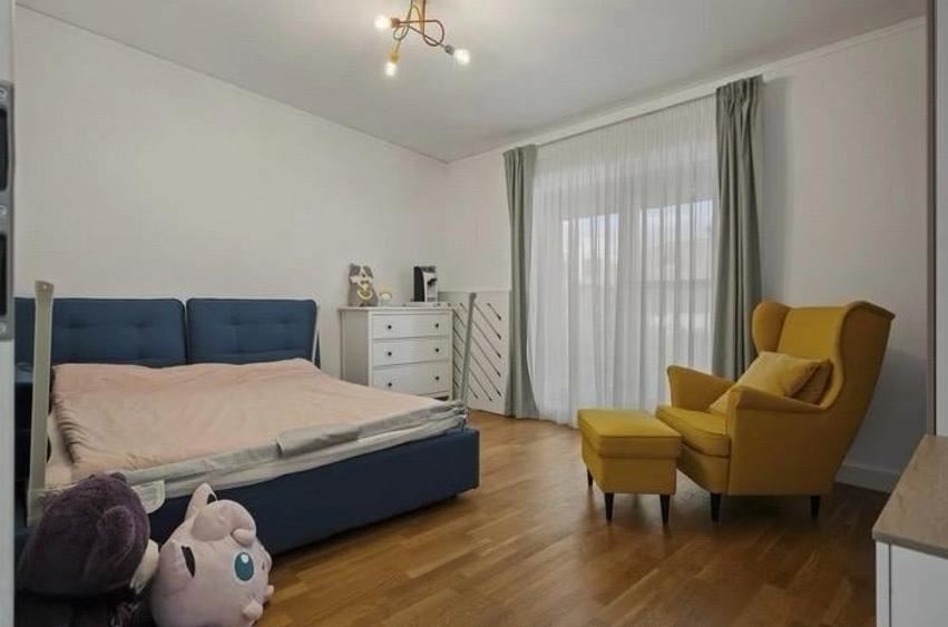 Casă cu 5 camere cu Teren 350 Mp în Pipera